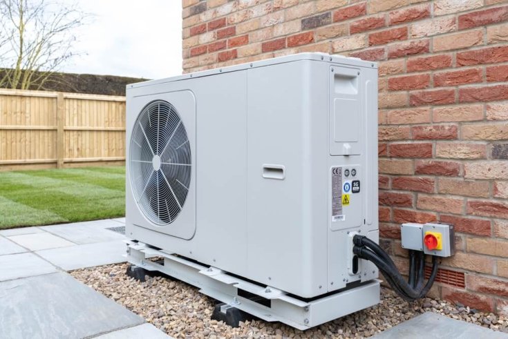 7 Common Heat Pump Myths, Debunked